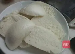 Illustration of how to make fried steamed bun slices 3
