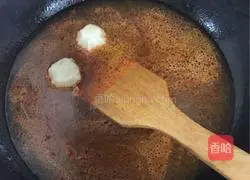 Illustration of how to make hot and sour noodles 8
