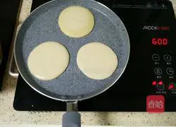 Illustration of how to make banana waffles 4