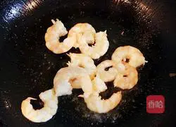 Illustration of how to make shrimp fried rice 4