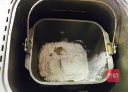 Illustration of how to make thousands of pocket sandwiches 2