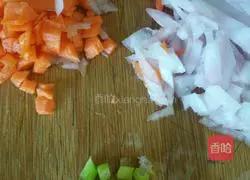 Illustration of how to make lazy fried rice 3