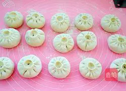 Illustration of how to make leek vegetarian buns 20