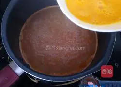 Baby food supplement sweet potato sesame cake and persimmon soup recipe illustration 5