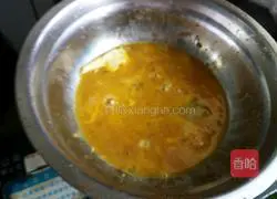 Illustration of how to make pan-fried steamed buns 2