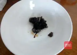 Illustration of how to make wonton noodles 11