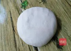 Illustration of how to make vegetarian buns with chive filling 14