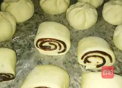 Illustration of how to make bean paste steamed buns 2