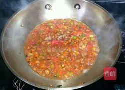 Illustration of how to make minced pork noodles 10