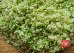 Illustration of how to make fancy dumplings 6