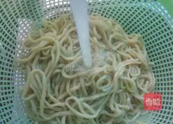 Illustration of home-style dry noodles 3