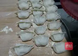 Illustration of how to make leek and egg dumplings 6