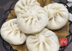 Illustration of how to make radish, shrimp and vermicelli buns 13