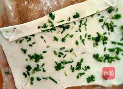 Illustration of how to make scallion pancakes 4