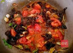 Tomato Golden Fried Noodles Recipe Illustration 5