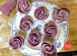 Illustration of how to make rose steamed buns 14