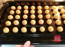 Illustration of how to make crispy sheep shortbread 12