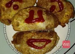 Illustration of how to make creative clown egg and jujube steamed bun slices 4