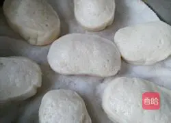 Illustration of how to make gold and silver steamed buns 11
