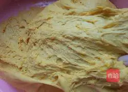 Illustration of how to make pumpkin steamed buns 7