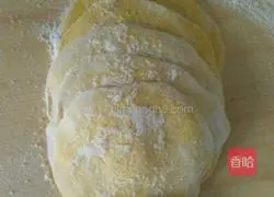 Illustration of how to make rose steamed buns 5
