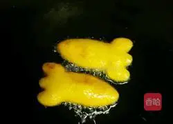 Illustration of how to make rocket sweet potato cake 9