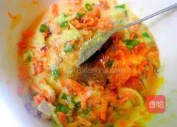 Illustration of how to make chicken tenders, mixed vegetables and egg pancakes 6