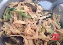 Illustration of how to make fried noodles 5