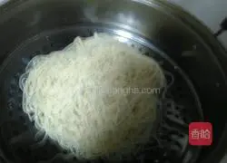 Illustration of how to make steamed noodles 3