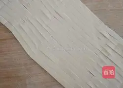 Illustration of how to make hand-rolled noodles 8