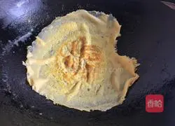 Illustration of how to make egg skin and seaweed wontons 4