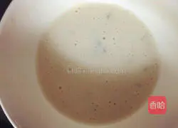 Illustration of how to make chive egg pancake (a nutritious breakfast made by mother for her baby) 9