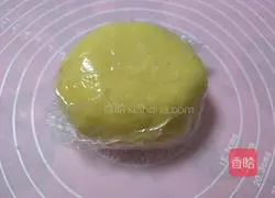 Illustration of how to make Wangzai steamed buns 6