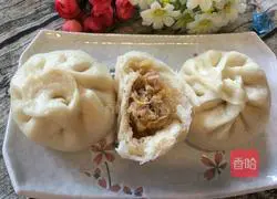 Illustration of how to make pickled cabbage and pork buns 20