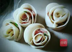 Illustration of how to make rose dumplings 6