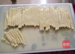 Illustration of hand-rolled dry noodles 6