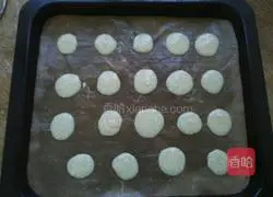 Illustration of how to make almond and sesame cookies 6