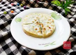 Illustration of how to make dumpling skin scallion pancakes 7