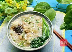 Illustration of how to make small wontons (pork bone and scallop soup base) 9