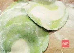 Illustration of how to make jade cabbage dumplings 13