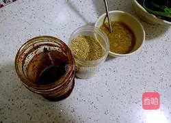 Illustration of hand-rolled sweet potato noodles 7