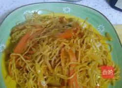 Vegetarian Steamed Noodles Illustration 5