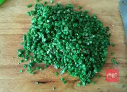 Illustration of how to make braised pork buns 7