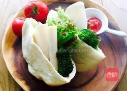 Illustration of how to make thousands of pocket sandwiches 11