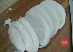 Illustration of how to make crispy steamed buns 1