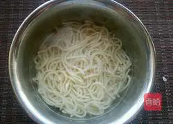 Erjiezi Vegetarian Fried Noodles Practice illustration 4