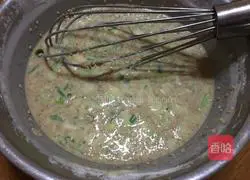 Illustration of how to make chive egg pancakes with cumin and potato shreds 4