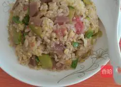 Illustration of how to make fruit and vegetable fried rice 9