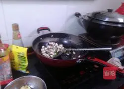 Mushroom and Egg Fried Rice Recipe Illustration 5