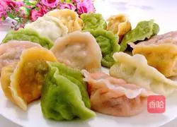 Illustration of how to make meat and three fresh colorful dumplings 13